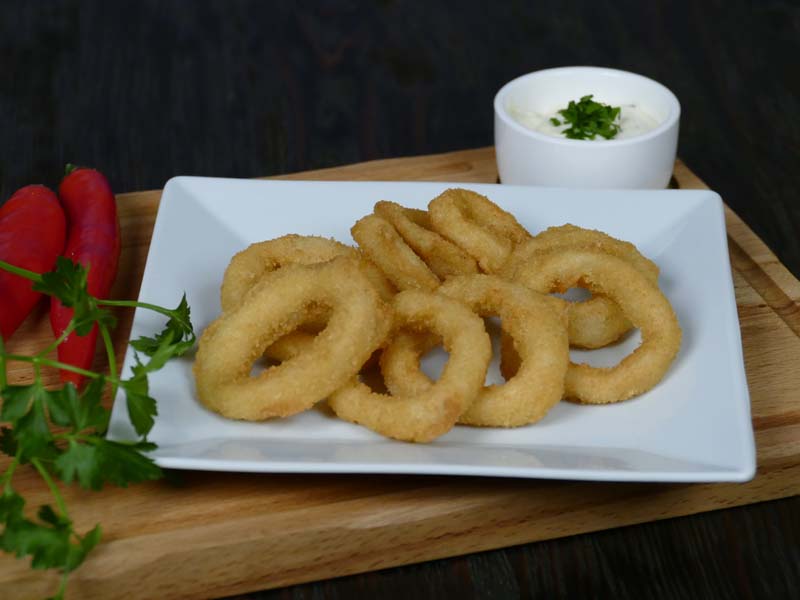 Кольца кальмара в кляре фри.